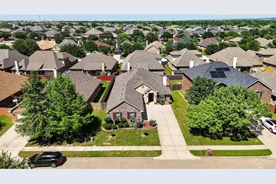 2360 Collin Drive, Grand Prairie, TX 75052 - Photo 29