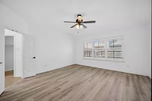 2360 Collin Dr, Grand Prairie, TX 75052 - Photo 17