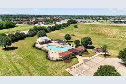 2360 Collin Drive, Grand Prairie, TX 75052 - Photo 31
