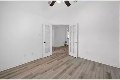 2360 Collin Drive, Grand Prairie, TX 75052 - Photo 11