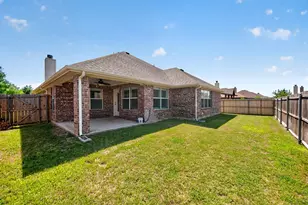 2360 Collin Dr, Grand Prairie, TX 75052 - Photo 27