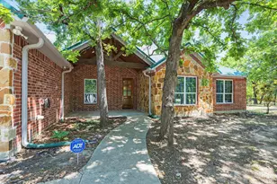 6373 Hidden Oaks Dr, Quinlan, TX 75474 - Photo 1