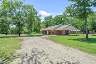 6663 Clearwater Ranch Rd, Wills Point, TX 75169 - Photo 9