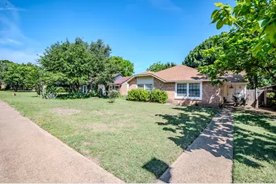 7105 Pineberry Road, Dallas, TX 75249 - Photo 21