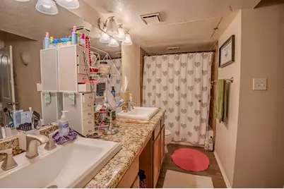 7105 Pineberry Road, Dallas, TX 75249 - Photo 17