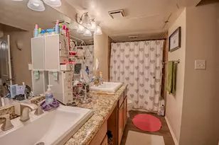 7105 Pineberry Rd, Dallas, TX 75249 - Photo 17