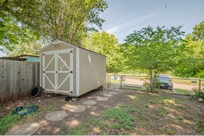 7105 Pineberry Road, Dallas, TX 75249 - Photo 25