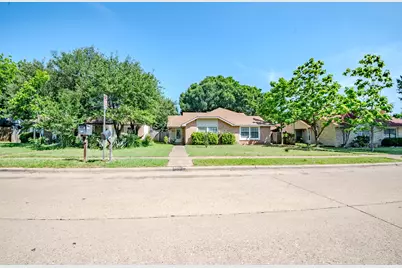 7105 Pineberry Road, Dallas, TX 75249 - Photo 5