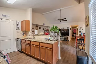 7105 Pineberry Rd, Dallas, TX 75249 - Photo 11