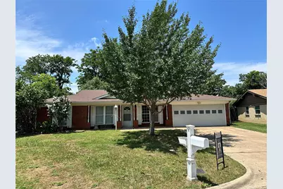 2108 Lejuan Court, Arlington, TX 76010 - Photo 3