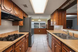 1726 Venetian Cir, Arlington, TX 76013 - Photo 25