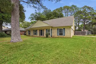 1726 Venetian Cir, Arlington, TX 76013 - Photo 1