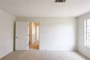 205 W Decatur St, Chico, TX 76431 - Photo 17