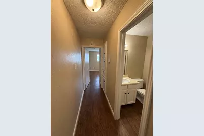 611 W Gilmer Street #B, Ennis, TX 75119 - Photo 13