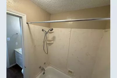 611 W Gilmer Street #B, Ennis, TX 75119 - Photo 17