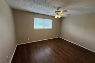 611 W Gilmer St, Ennis, TX 75119 - Photo 19
