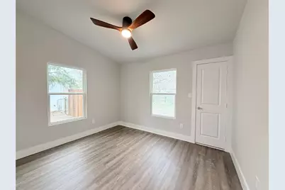 1303 N Galloway Avenue, Mesquite, TX 75149 - Photo 11