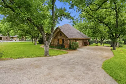 8753 S Monticello Circle, Granbury, TX 76049 - Photo 35