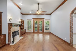 8753 S Monticello Cir, Granbury, TX 76049 - Photo 5