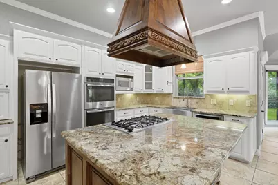 8753 S Monticello Circle, Granbury, TX 76049 - Photo 13