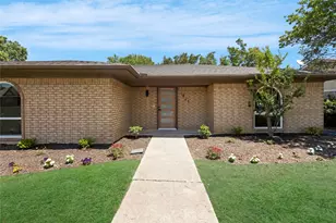 1821 El Paso St, Lewisville, TX 75077 - Photo 3