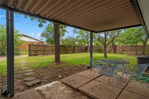 7440 Brentwood Cir, Woodway, TX 76712 - Photo 25