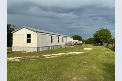 109 McKelvain Street, Oglesby, TX 76561 - Photo 25
