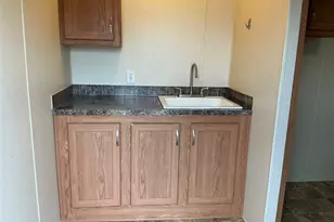 109 McKelvain St, Oglesby, TX 76561 - Photo 15