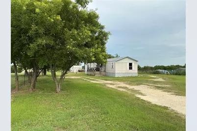 109 McKelvain Street, Oglesby, TX 76561 - Photo 29