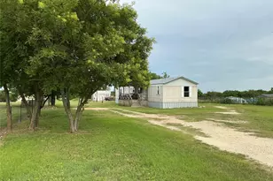 109 McKelvain St, Oglesby, TX 76561 - Photo 29