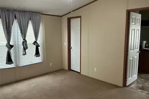 109 McKelvain St, Oglesby, TX 76561 - Photo 11