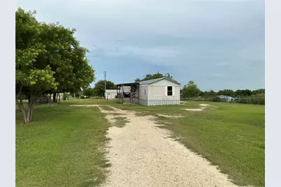 109 McKelvain Street, Oglesby, TX 76561 - Photo 27