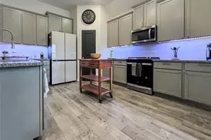11229 Yellow Rose Wy, Aubrey, TX 76227 - Photo 7