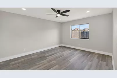 6038 Dooley Drive, The Colony, TX 75056 - Photo 5