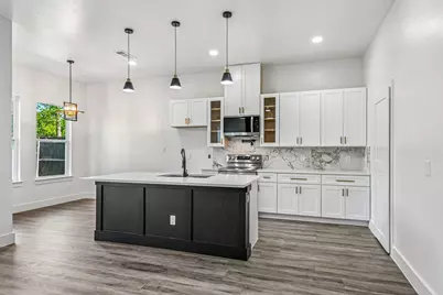 2504 Vaughn Boulevard, Fort Worth, TX 76105 - Photo 9