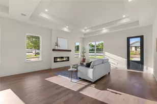 3021 Avenue J, Fort Worth, TX 76105 - Photo 5