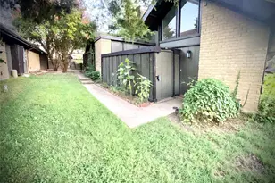 4637 Country Creek Dr, Dallas, TX 75236 - Photo 3