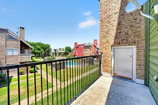 9837 Walnut St, Dallas, TX 75243 - Photo 27
