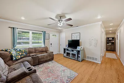 109 N Hickory Avenue, Denison, TX 75020 - Photo 7