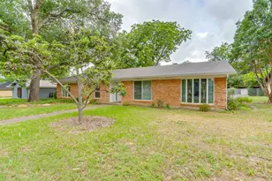 4000 Sundown Dr, Benbrook, TX 76116 - Photo 3