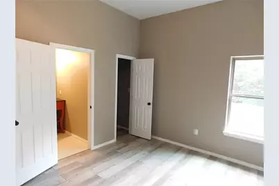 2240 Jackson Circle #B, Carrollton, TX 75006 - Photo 9
