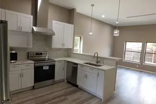 2240 Jackson Cir, Carrollton, TX 75006 - Photo 3