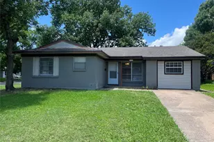 1027 Caladium Dr, Mesquite, TX 75149 - Photo 1
