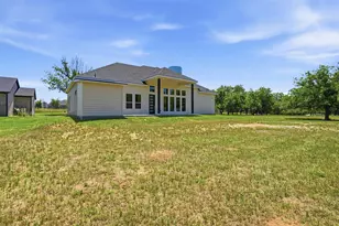 2304 Candlestick Dr, Granbury, TX 76049 - Photo 31