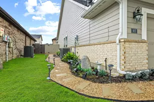 907 Swift Dr, Sherman, TX 75092 - Photo 37