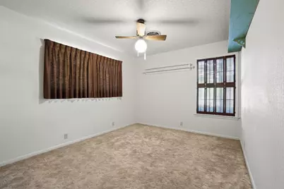 1100 S Idlewild, Sherman, TX 75090 - Photo 19