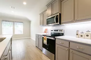1457 Coulter Rd, Burleson, TX 76028 - Photo 9