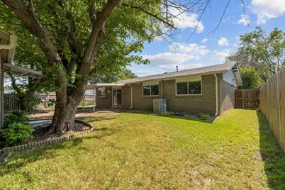 3025 Harvard Street N, Irving, TX 75062 - Photo 31