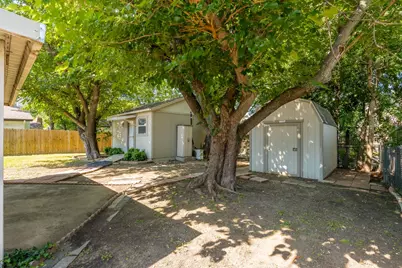 3025 Harvard Street N, Irving, TX 75062 - Photo 33