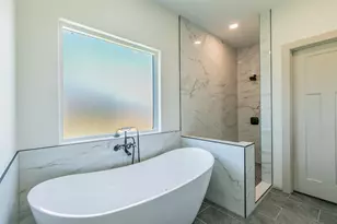 10316 Saddle Creek Rd, Waco, TX 76708 - Photo 15